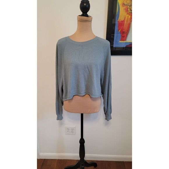 Gilly Hicks Crop top Sweatshirt - Picture 1 of 8